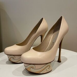 Nicholas Kirkwood Nude Platform Pumps Size 36.5